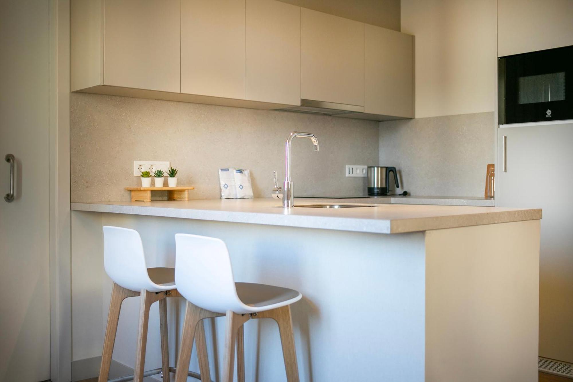 Fisa Rentals Ramblas Apartments Barcelona Exterior foto